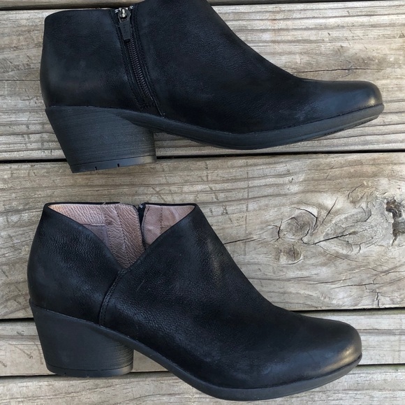 SOLD New Dansko “raina” leather ankle boot size 40 - Picture 3 of 6